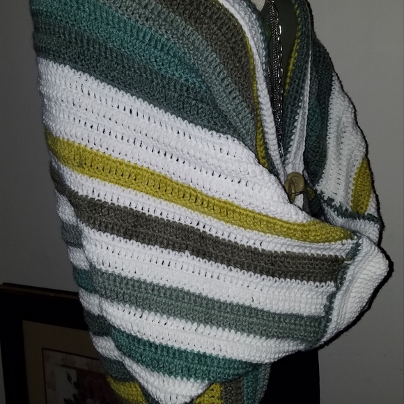 Crochet blanket sweater - Picture 7 of 10